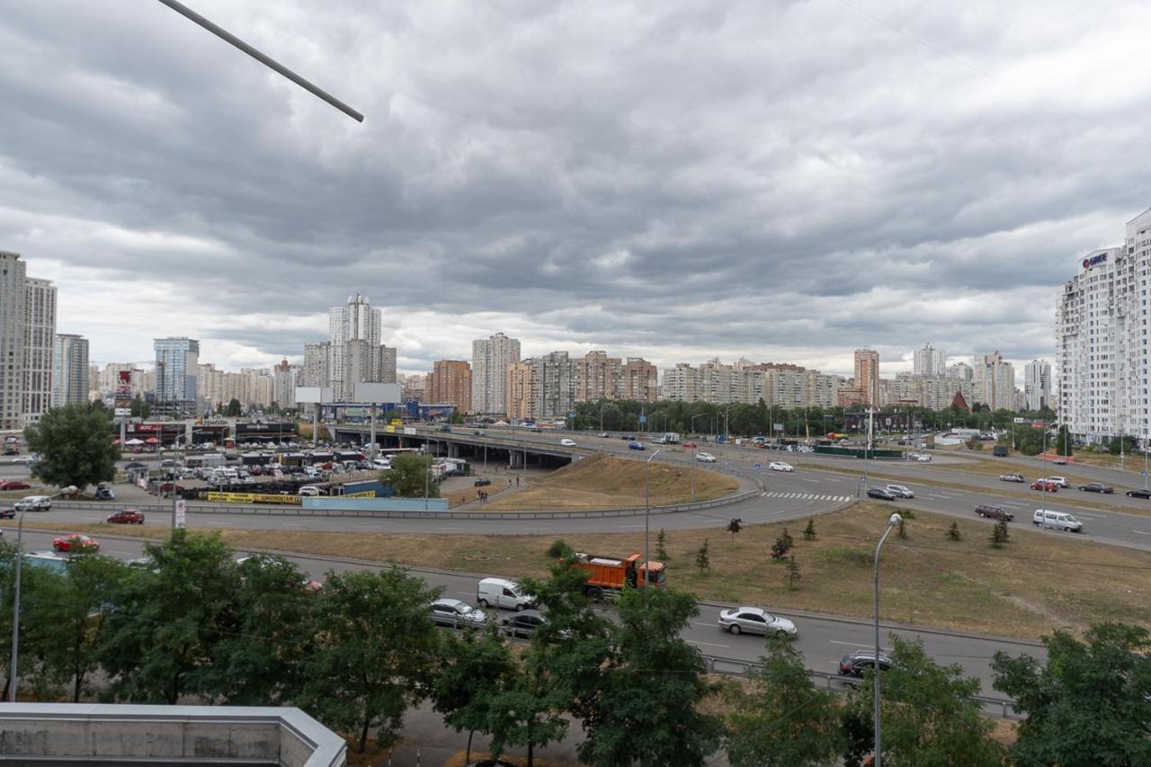 Новая Квартира На Метро Осокорки, Позняки Kiev Esterno foto